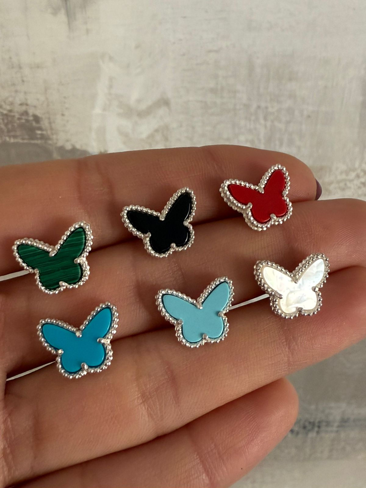 ada7c968-5b37-4c7d-9f99-276c0a18e275